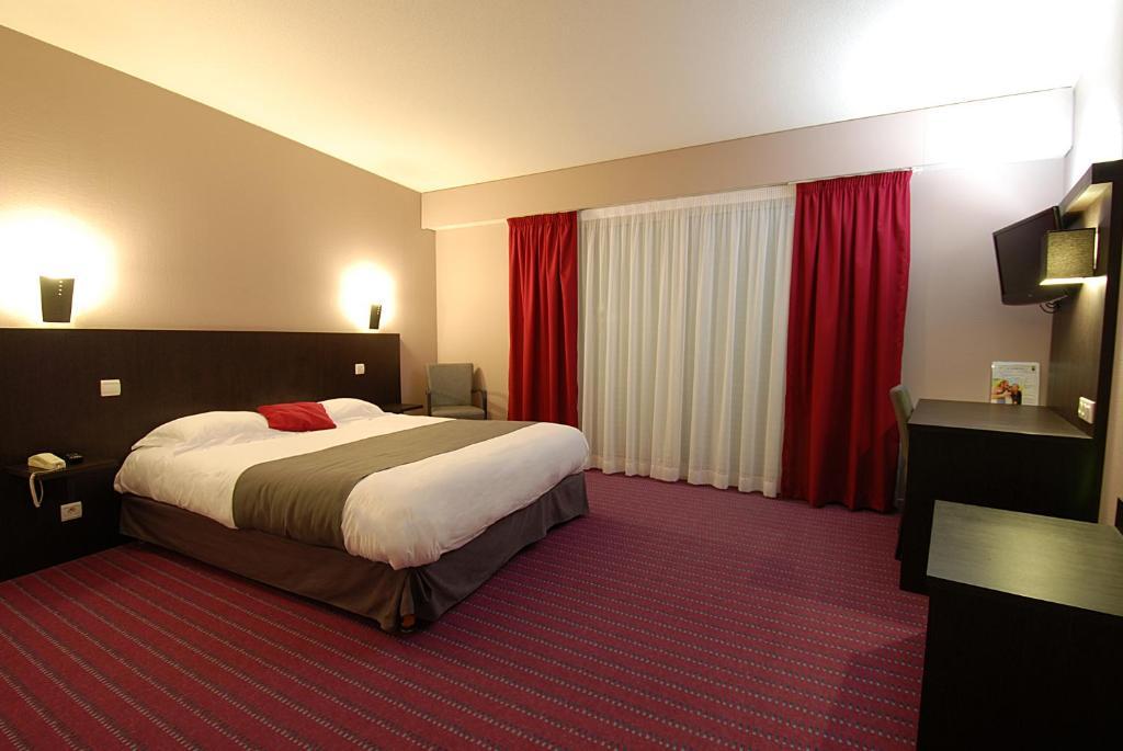 Le Robinson Hotel Saint-Jean-de-Monts Bagian luar foto