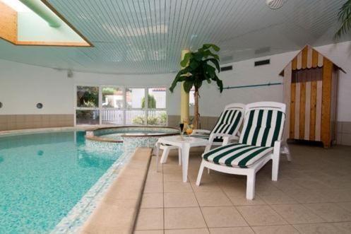 Le Robinson Hotel Saint-Jean-de-Monts Bagian luar foto
